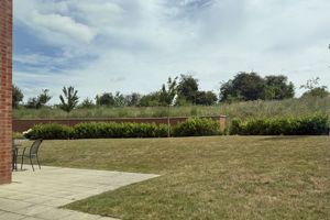 Photo 9- click for photo gallery